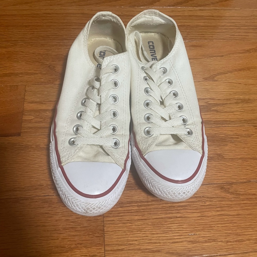 low converse